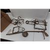 Image 1 : 1-220 Conibear Trap, 3-110 