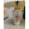 Image 5 : 2 Floral Design Table Lamps 