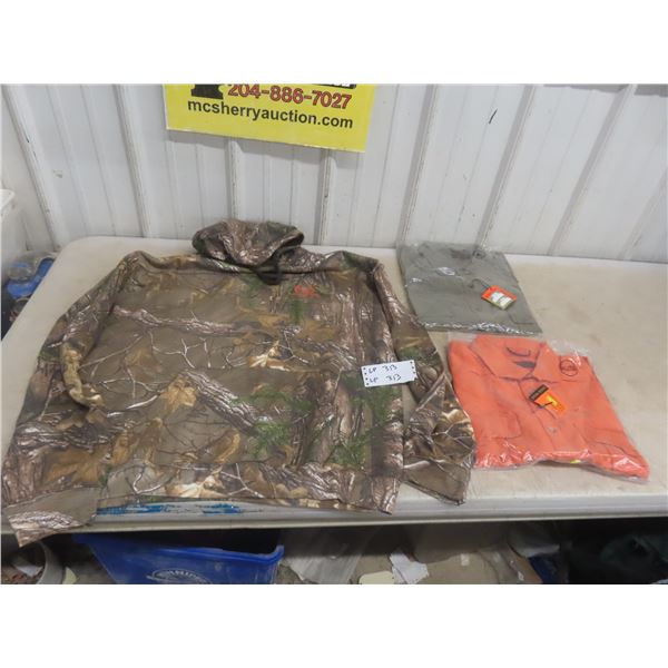 2 Kayset Safari Wear XL Shirts & Real Tree Camo Large Hoodie New in Bag