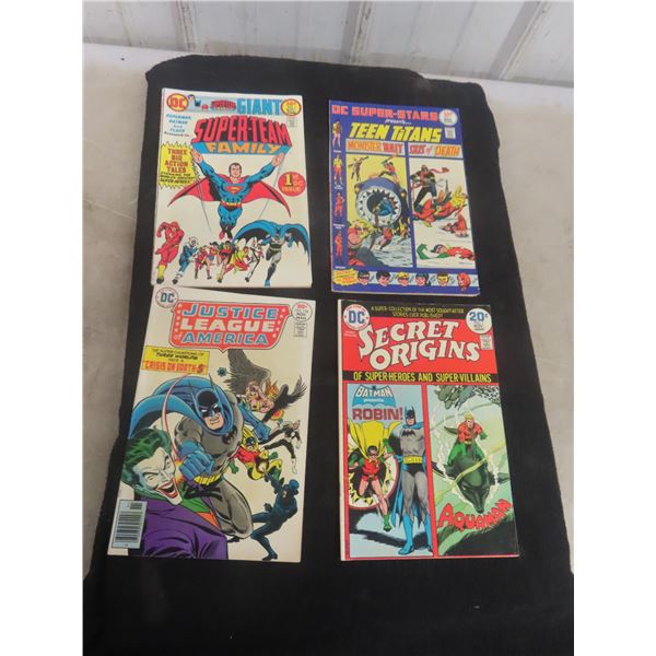 D.C Super-Team Family Volume #1 Year 