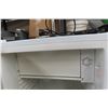 Image 4 : Magic Chef Beer Fridge 33"x18 1/2"x 19"