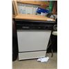 Image 1 : Whirlpool Dishwasher Portable + Wedding Dress White 
