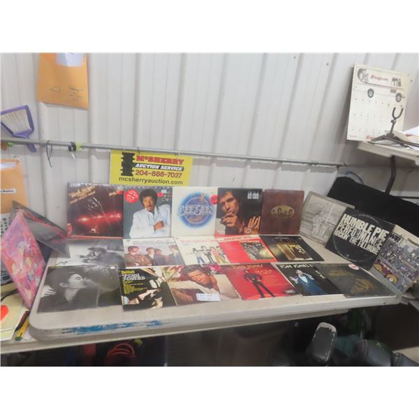 26 Records : Bob Singer, Keith Richman,