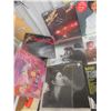 Image 3 : 26 Records : Bob Singer, Keith Richman,
