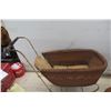 Image 3 : 1930s Wicker Style Duel Carriage 
