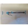 Image 1 : Maxenikit 3rd Hand Support Pole