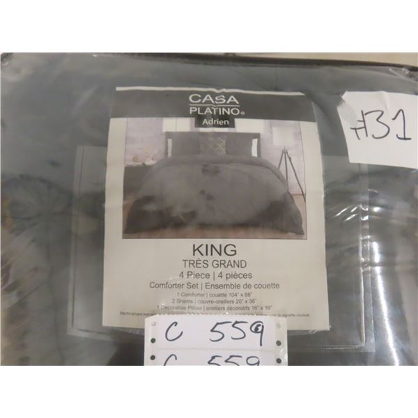 4-Pc Queen Size Bedding Set Pinch Pleat Down 