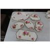 Image 2 : 85 Pieces Royal Albert American Beauty China 
