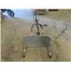 Image 1 : Snowmobile Track Lift 