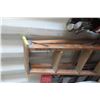 Image 2 : 2 x Wood Stepladder