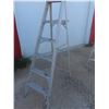 Image 1 : Alumminum Step Laddet 6 FT