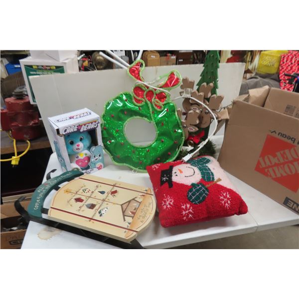 Xmas Display, Care Bear