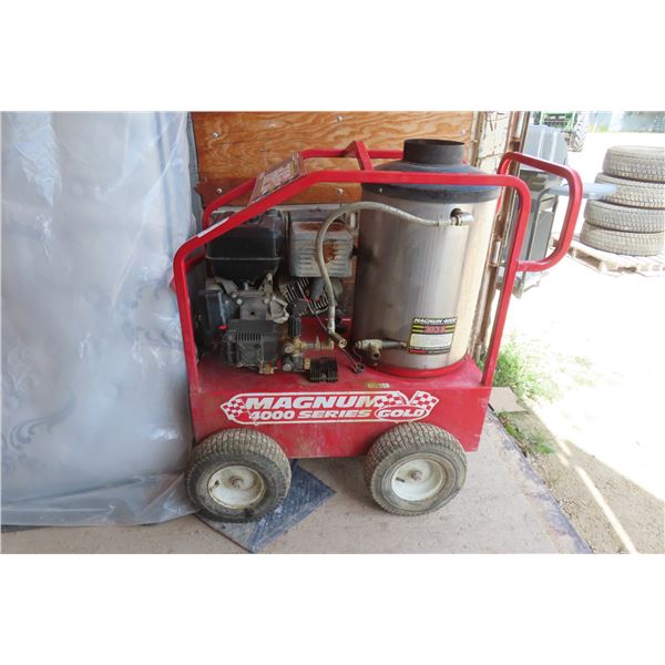 Mag NVR 4000 Hot Water Pressure Washer