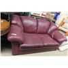 Image 1 : Leather/Leather Style Love Seat