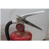 Image 1 : 2 Fire Extinguishers 