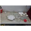 Image 1 : Pyrex Loaf Pans, Pie Plates, Mixing Bowls, Corningware 