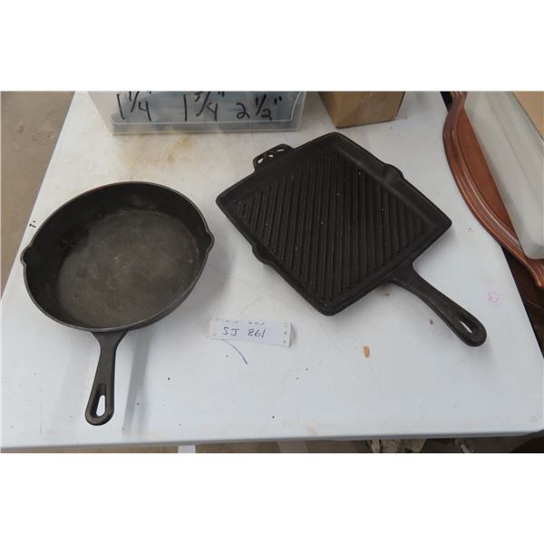 2 Cast Iron Fry pans
