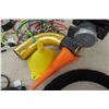 Image 3 : Ratchet Straps, Bungee Cords, Turtle Wax, Steering Wheel