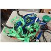 Image 8 : Ratchet Straps, Bungee Cords, Turtle Wax, Steering Wheel