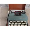 Image 3 : Smith-Corona Manual TypeWriter