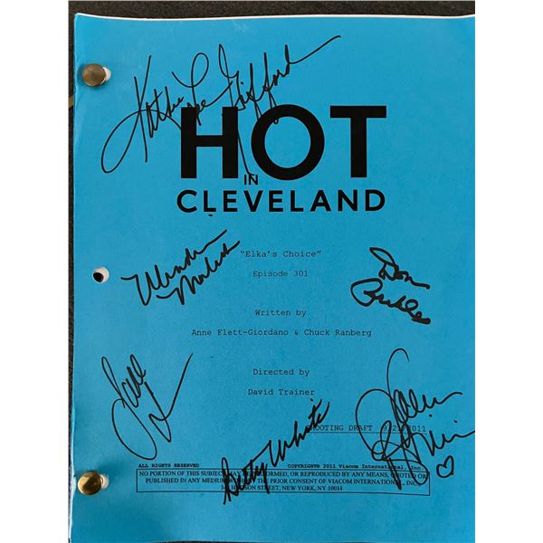 Hot in Cleveland cast signed script