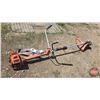 Image 3 : Husqvarna 235R Gas Power Weed Trimmer