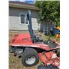 Image 7 : ZERO TURN LAWN MOWER : Massey Ferguson Model ZT29