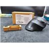 Image 2 : Kensington Pro Fit Ergo Vertical Wireless Mouse K75575WW