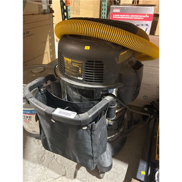 DeWalt DXV10S Wet/Dry Vacuum Cleaner, 10 Gallon, 120V, 60Hz