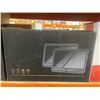 Image 2 : Dual Car DVD Players HD013B-03 with Headphone Icons