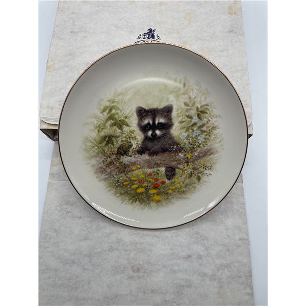 Pickard Making Friends Decorative Plate With Certificate of Authenticity