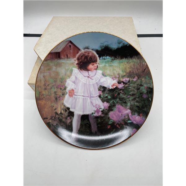 Donald Zolan Ribbons And Roses Collectible Plate with Documentation