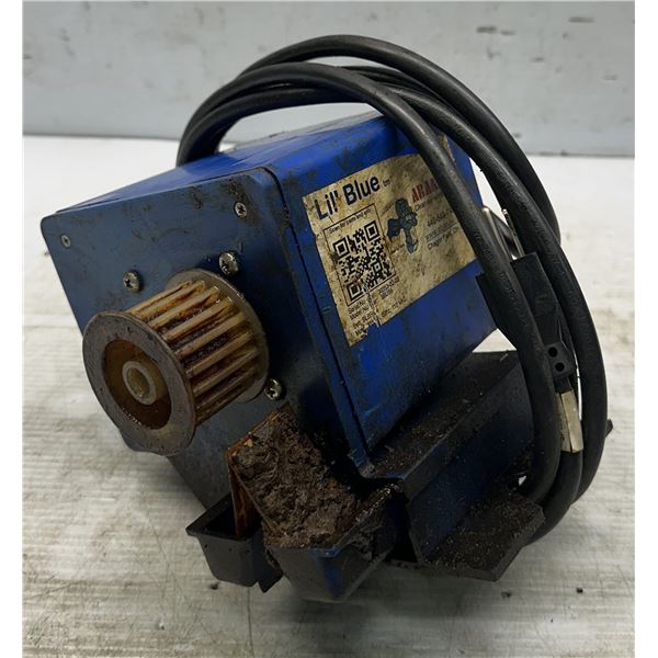 Lil Blue #3BU56 Oil Skimmer