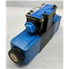 Image 2 : Vickers #DG4V-3-8C-VM-FW-B6-61 Valve
