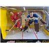 Image 2 : Vintage Hockey Gordie Howe & Johnny Bower Figures - New