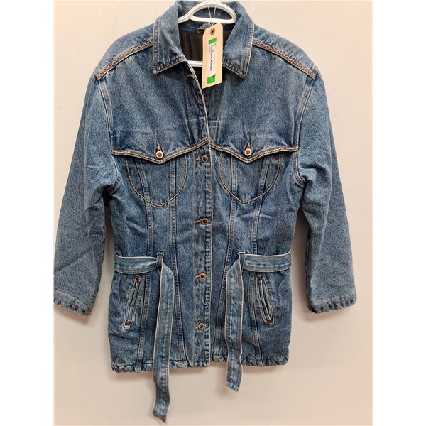 * Hollywood Jeans Insulated Women's Fitted Waist Jean Jacket - Size Medium