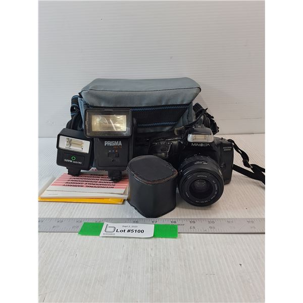 Minolta Camera, (2) Camera Flashes