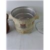 Image 2 : 10″ Knitted Design Crock Pot As-Is