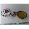 Image 1 : (3) Heart Themed Bowls, (2) Glass, Ceramika Artystyczna Bolestawiec Poland