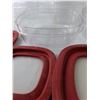Image 4 : (7) Rubbermaid Containers With Lids up to 9″