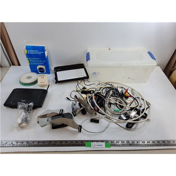 Lot of Various Cables, Ide, USB, Kensington Wireless Keyboard, Misc