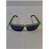 Image 2 : Pair of Green Spy + Sunglasses Cannot Authenticate