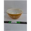 Image 1 : Gold Butterfly PYREX Bowl 2.5L Oven and Microwave Safe