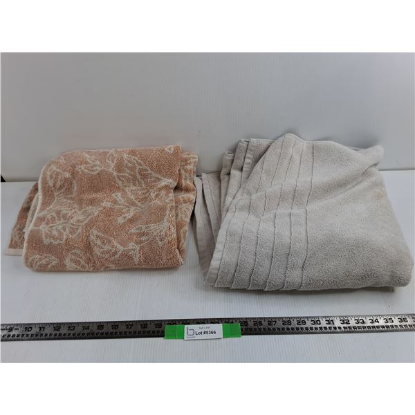 (2) Bath Towels up to 48″