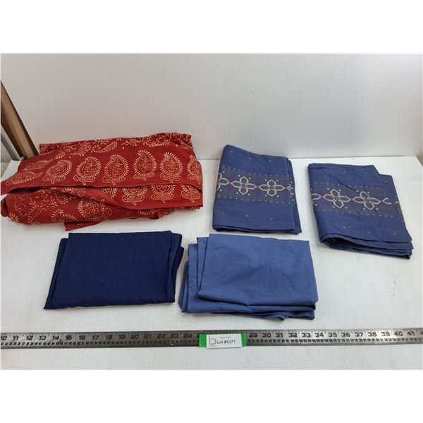 (5) Various Kitchen Linens up to 48″