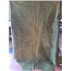 Image 2 : Large Dyed Green Cowhide Approx. 7' x 4'