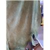 Image 4 : Dyed Large Green Cowhide Estimated 7' x 4'