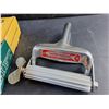 Image 3 : Vintage Townsend Fish Skinner-NOS