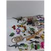 Image 2 : Jumprope, Assorted Pencils, Assorted Dinosaur Toy, Misc