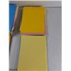 Image 3 : Assorted Coloured Construction Paper - As is